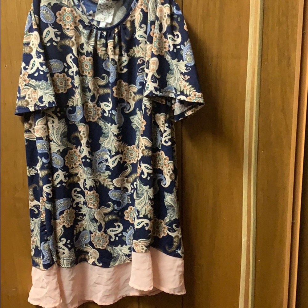 Naïf 1x woman’s dressy shirt